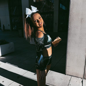 Meet your Posher, Abigail